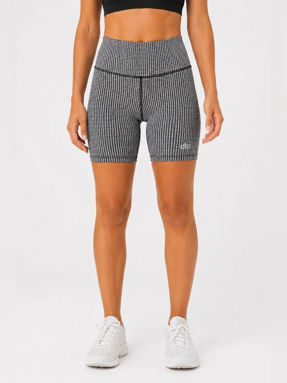 Alo Yoga 7” High-Waist Micro Houndstooth Biker Shorts Black White Size M